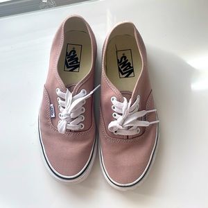 Womens size 8 vans - LIKE NEW